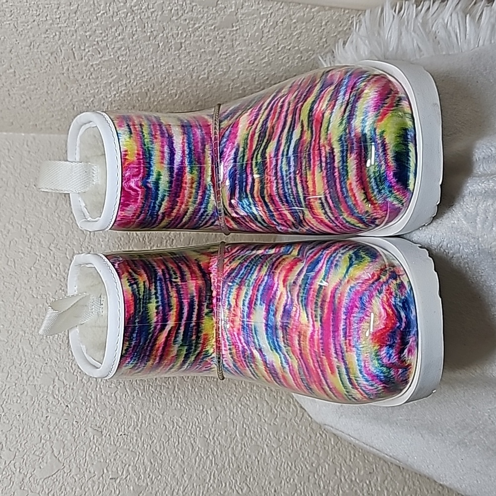 UGG Classic Clear Pixelate Boots - Picture 3 of 12
